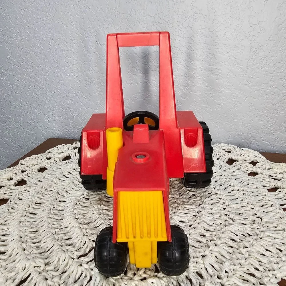 Vintage Fisher-Price Toy Tractor‎ Circa 1980